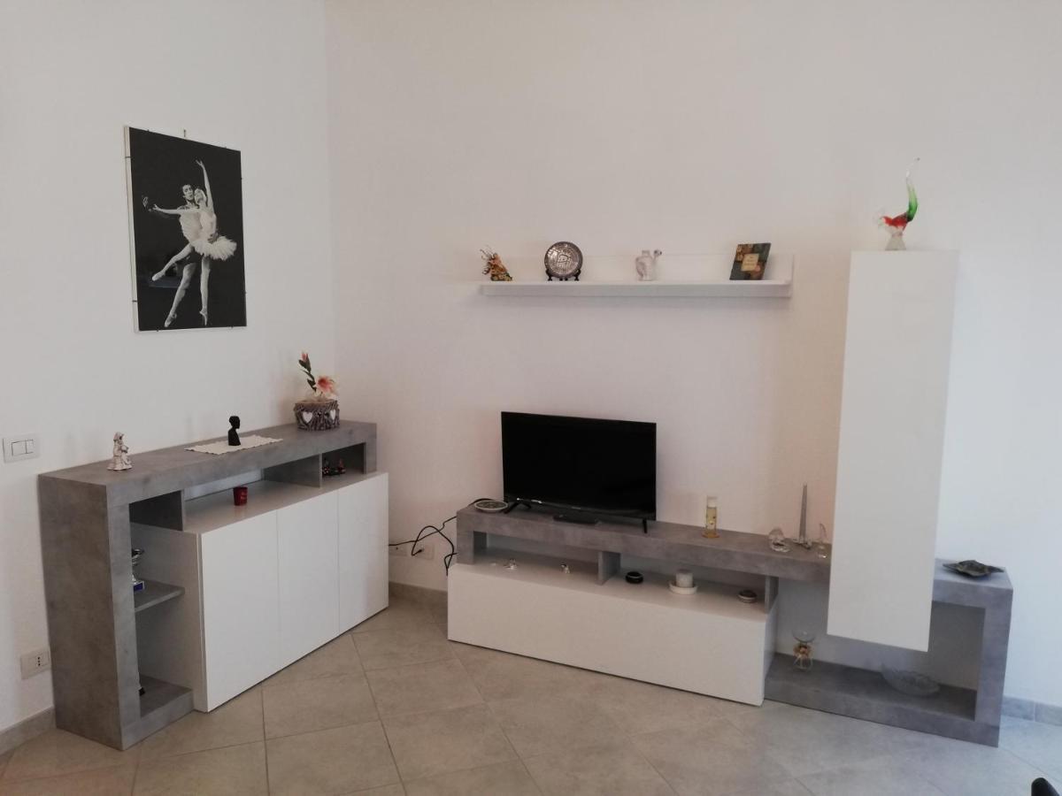 Amareroma - Ostia Lido Apartment Bagian luar foto